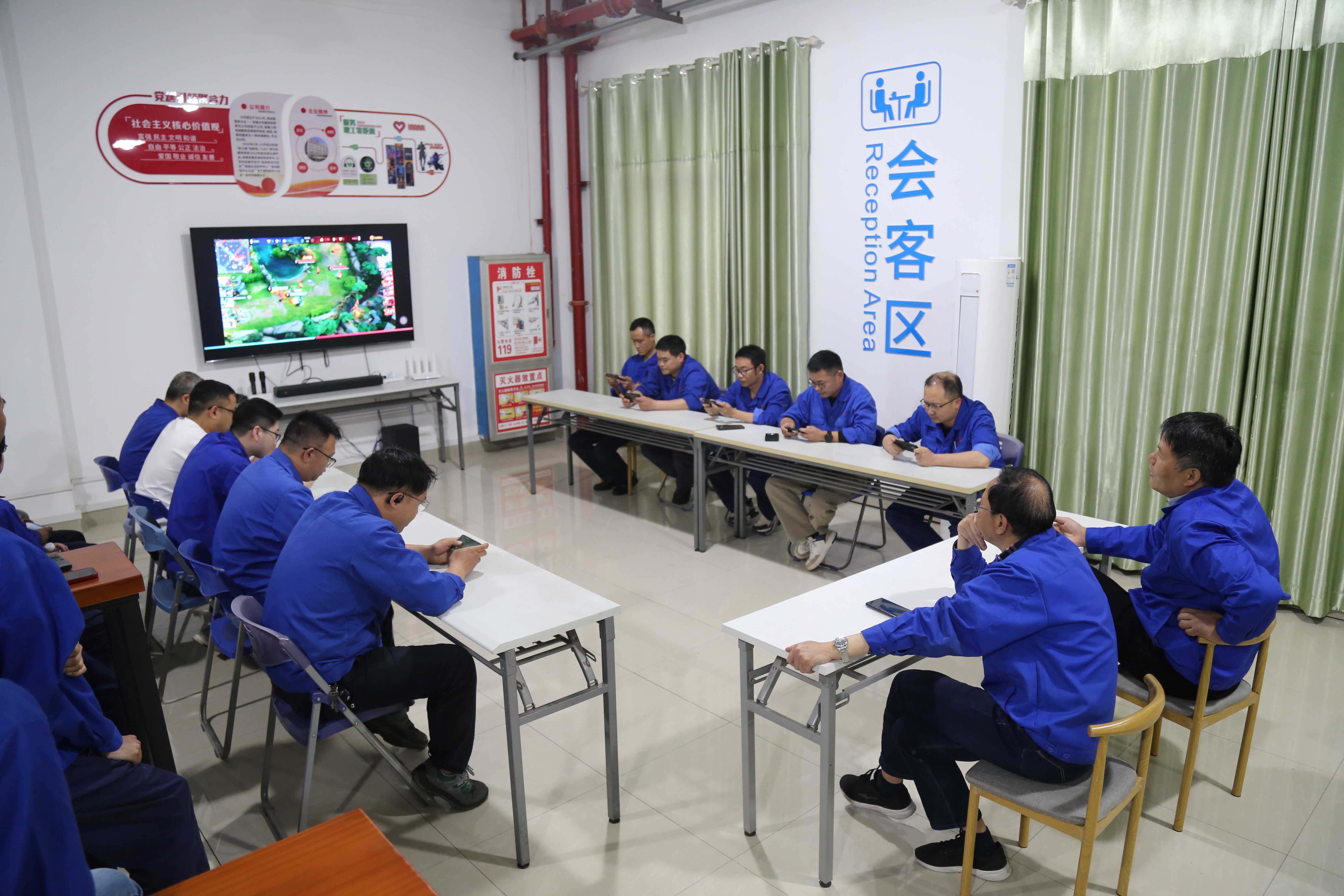 比賽現(xiàn)場(二).jpg 比賽現(xiàn)場(二).jpg
